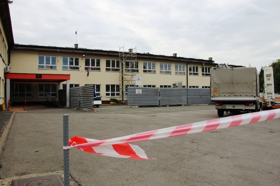 krovište škole 1