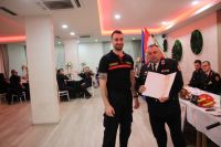 d6