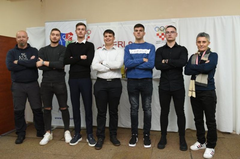 zž1 zž1