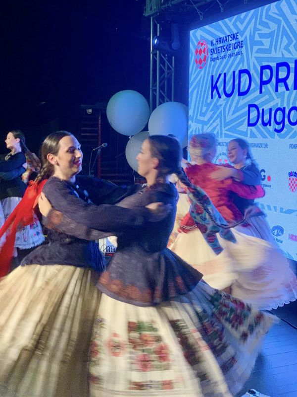 362911714_270669655704286_3080609539744297306_n