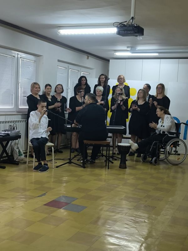 500033145_1273542801438353_2089999094597524000_n 500033145_1273542801438353_2089999094597524000_n