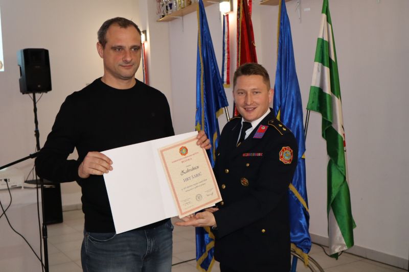 1000082042 1000082042